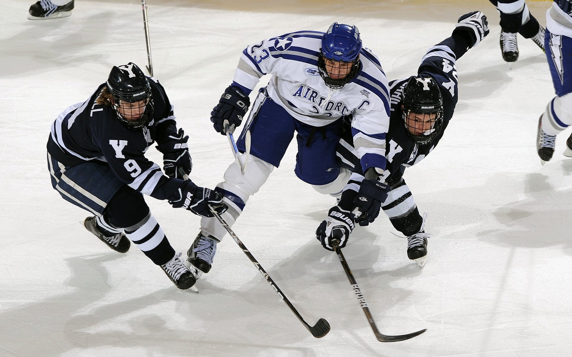 英超球队体能监测技术助力赛季中期负荷平衡实践,英超检查